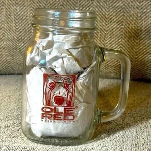 BLAKE SHELTON OLE RED BAR NASHVILLE / GATLINBURG TN GIFT SHOP SOUVENIR CUP/SHIRT